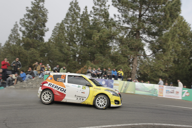 Al frente de los 2RM tras la primera etapa del 40 Rally Islas Canarias