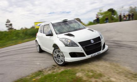 Suzuki invita a los pilotos de coches R5 del Campeonato de España de Asfalto a participar en un rallye con el Swift R+