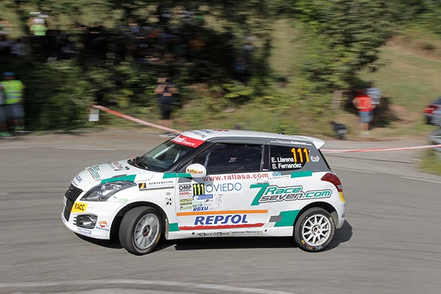 Efrén Llarena gana la Copa Suzuki Swift en el 53 Rally Princesa de Asturias