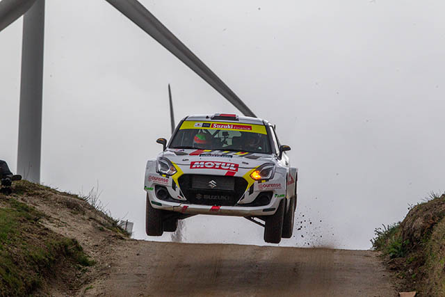 Javier Pardo y Adrián Pérez en el top 10 del 33 Rallye Serras de Fafe